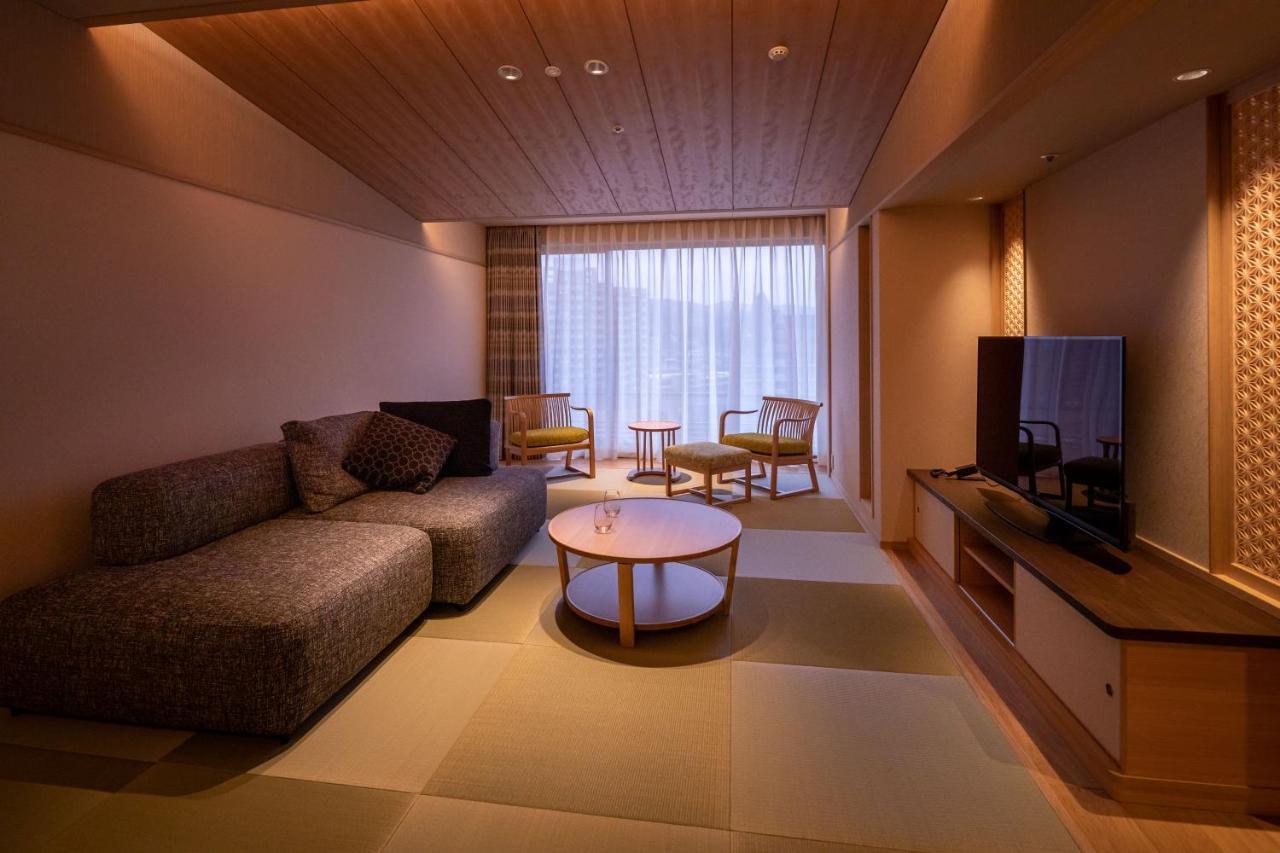 Hotel Wakamizu Takarazuka Εξωτερικό φωτογραφία