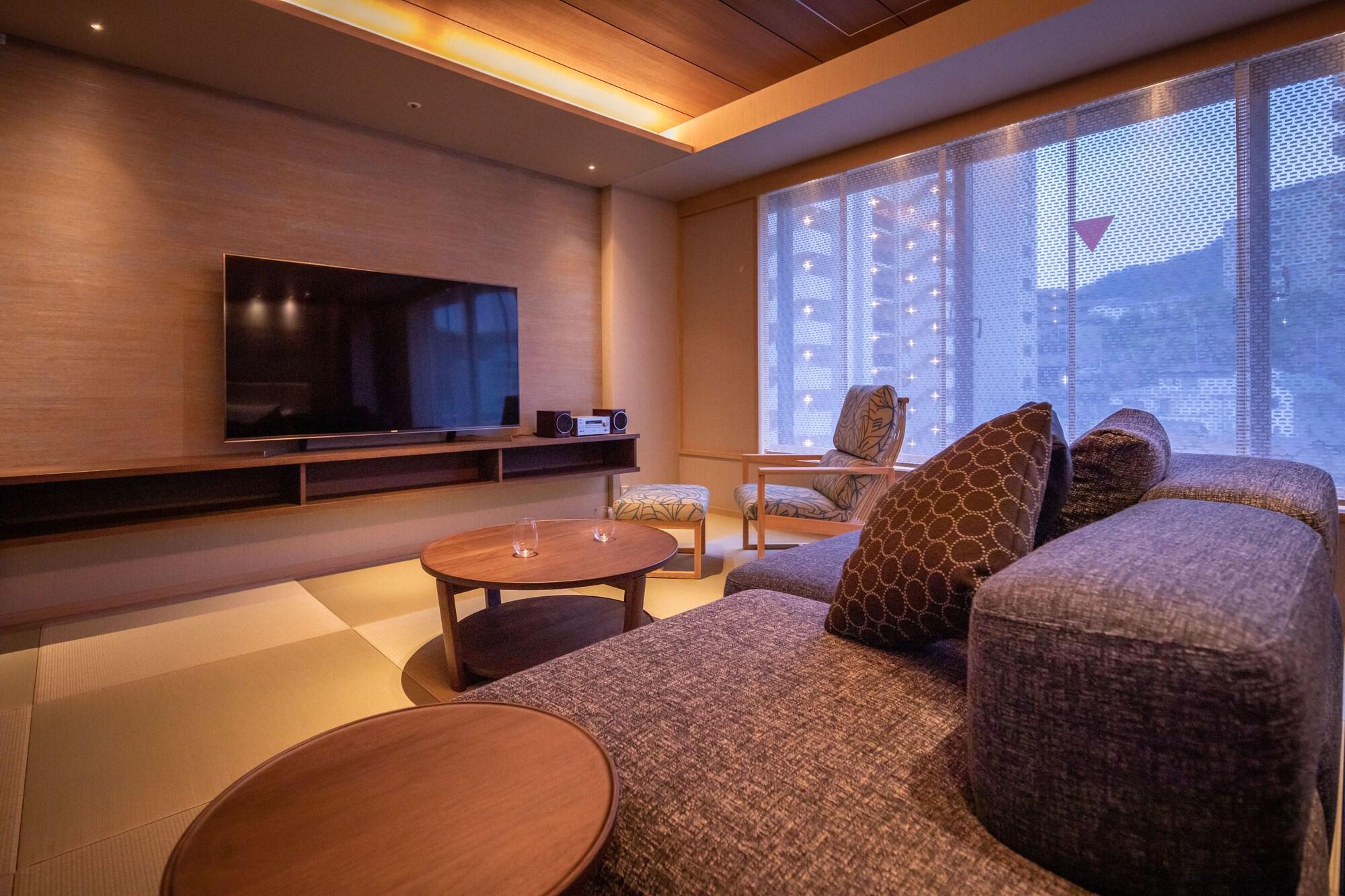 Hotel Wakamizu Takarazuka Εξωτερικό φωτογραφία