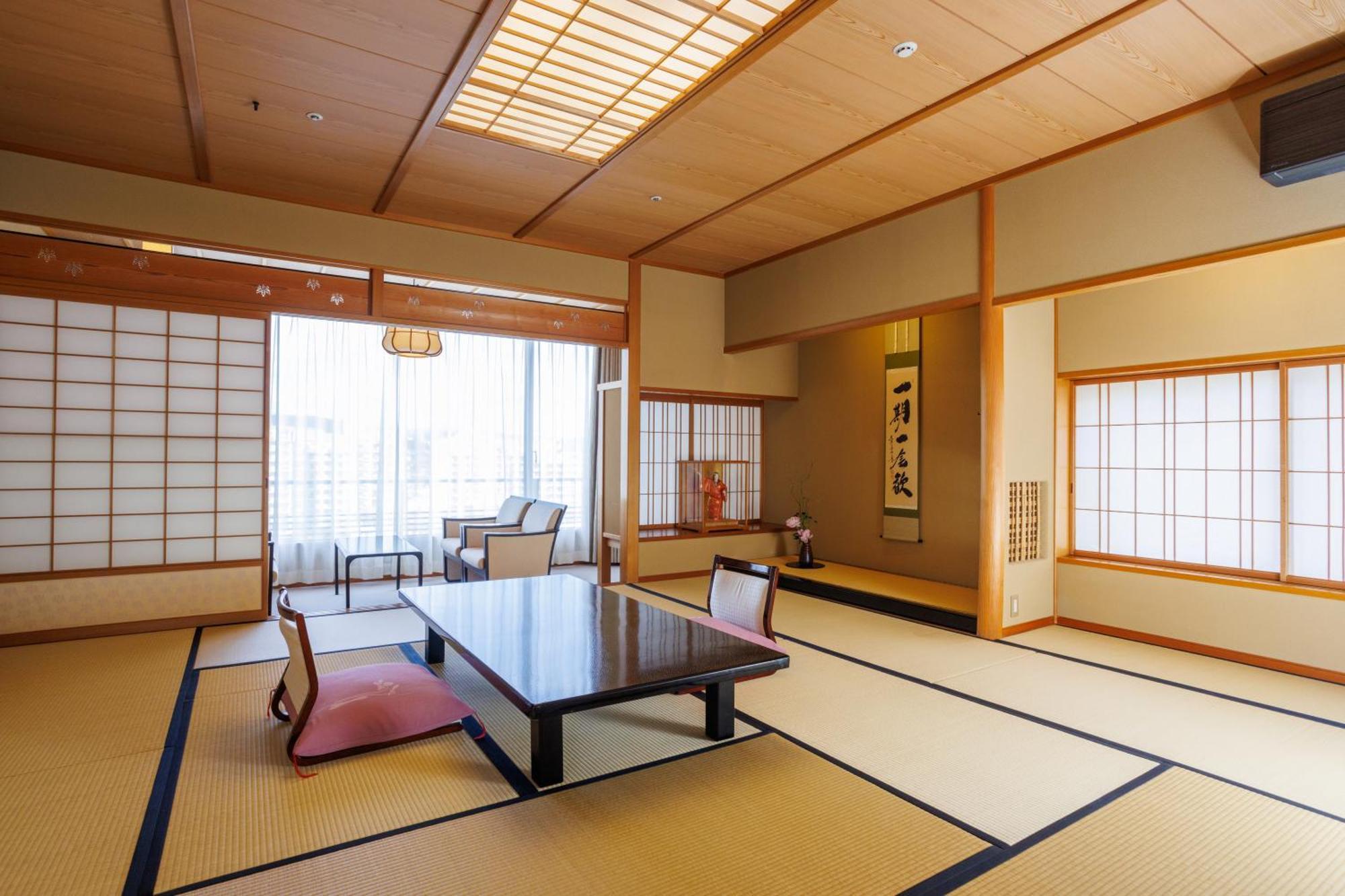 Hotel Wakamizu Takarazuka Εξωτερικό φωτογραφία