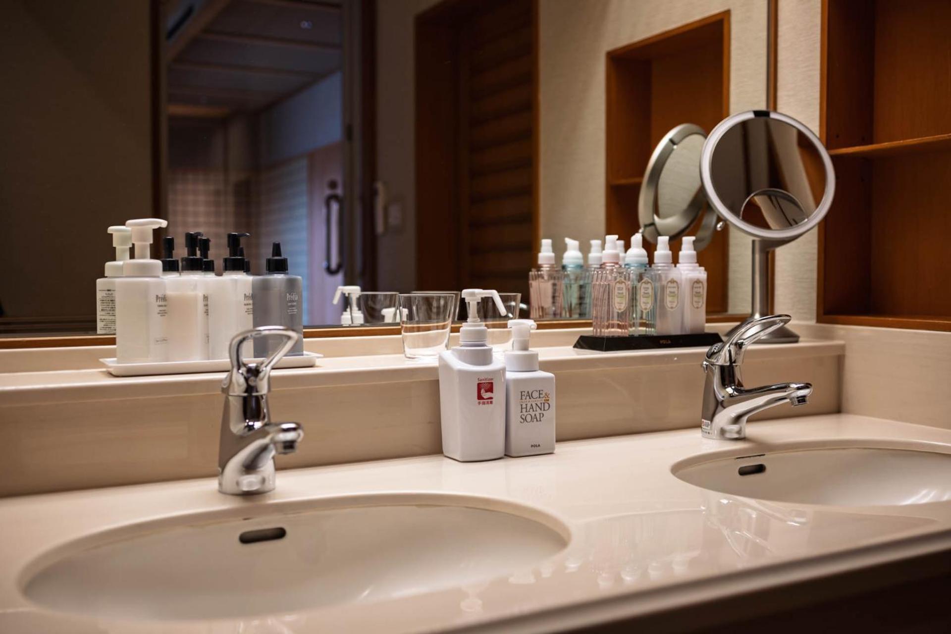 Hotel Wakamizu Takarazuka Εξωτερικό φωτογραφία
